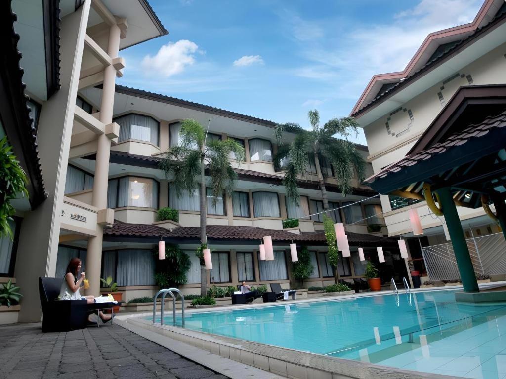 Bentani Hotel & Residence Cirebon Dış mekan fotoğraf