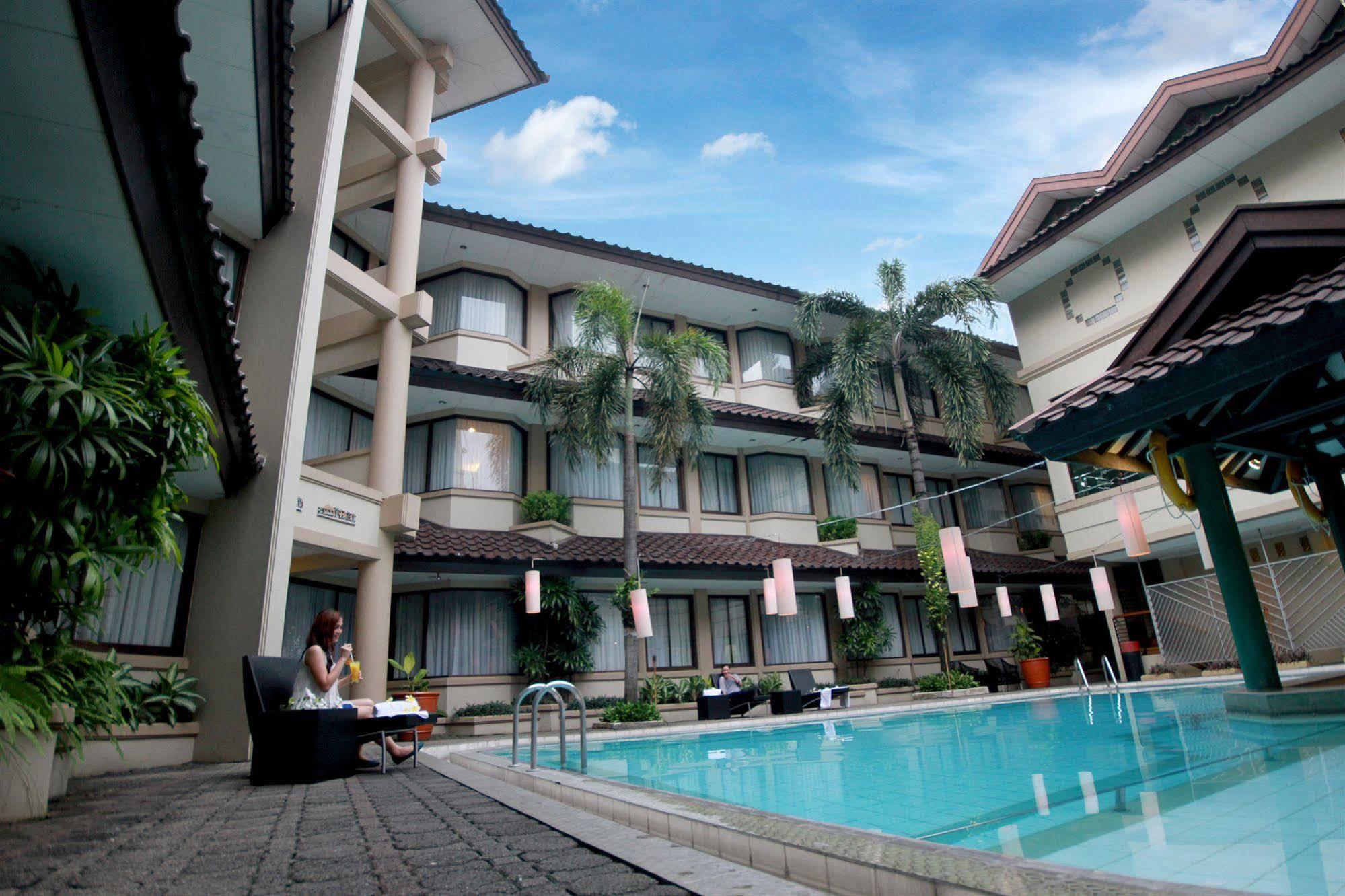 Bentani Hotel & Residence Cirebon Dış mekan fotoğraf